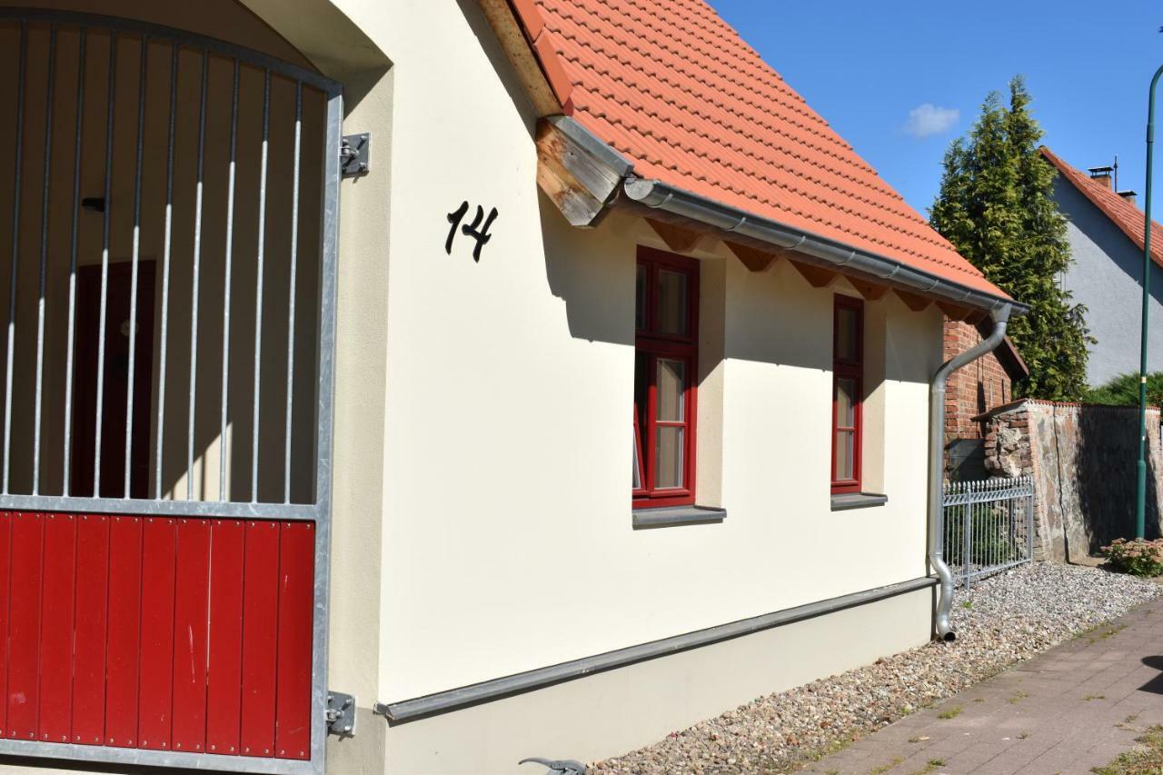 Apfelhof Biesenbrow Apartment Bagian luar foto